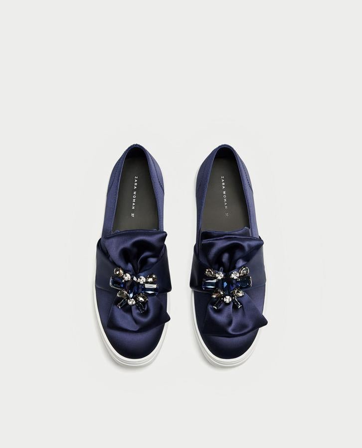 Zapatillas para looks de oficina: Zara