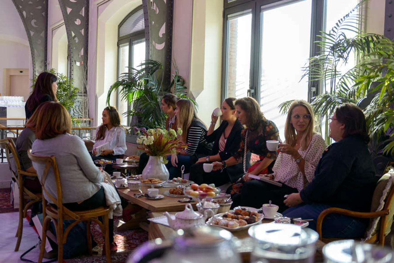 Taller de 'Té Clandestino' de BodaMás, en Mujerhoy Novias Couture 2017