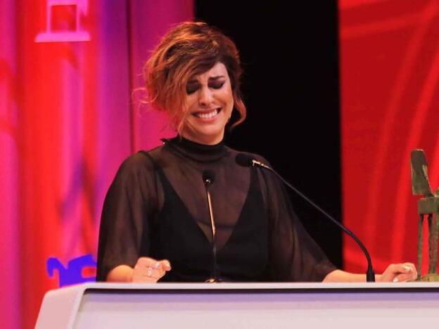 Blanca Suárez emocionada al recoger su Premio Ondas./gtres.