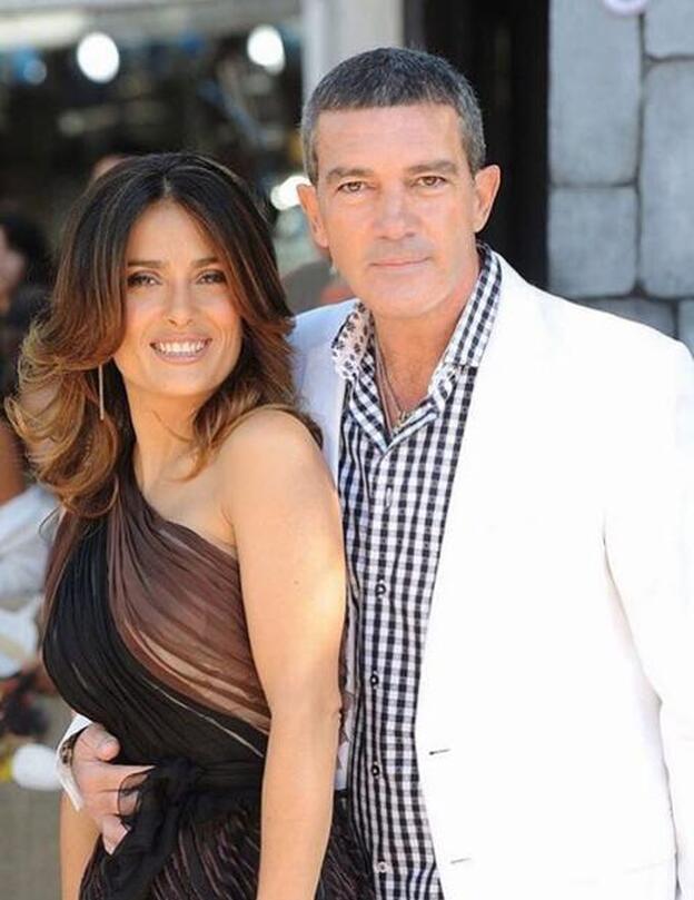 La actriz Salma Hayek junto a su amigo y también actor, Antonio Banderas./instagram