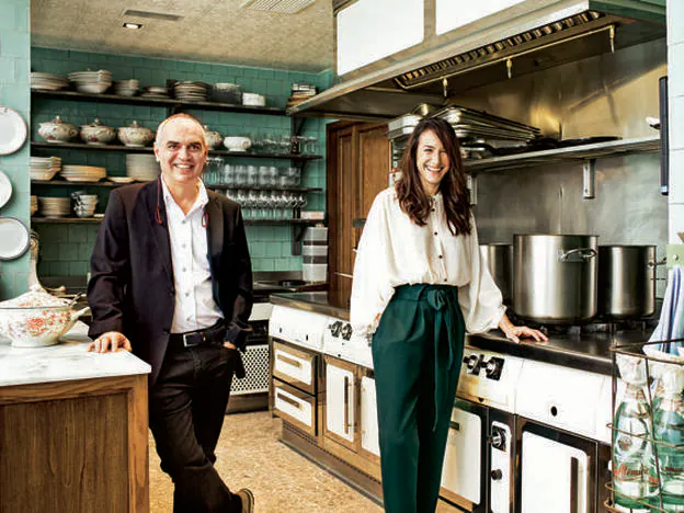 Santiago Pedraza y Carmen Carro, propietarios de la taberna 'Pedraza' y 'Carmen casa de cocidos' (Madrid)/Uxía da vila
