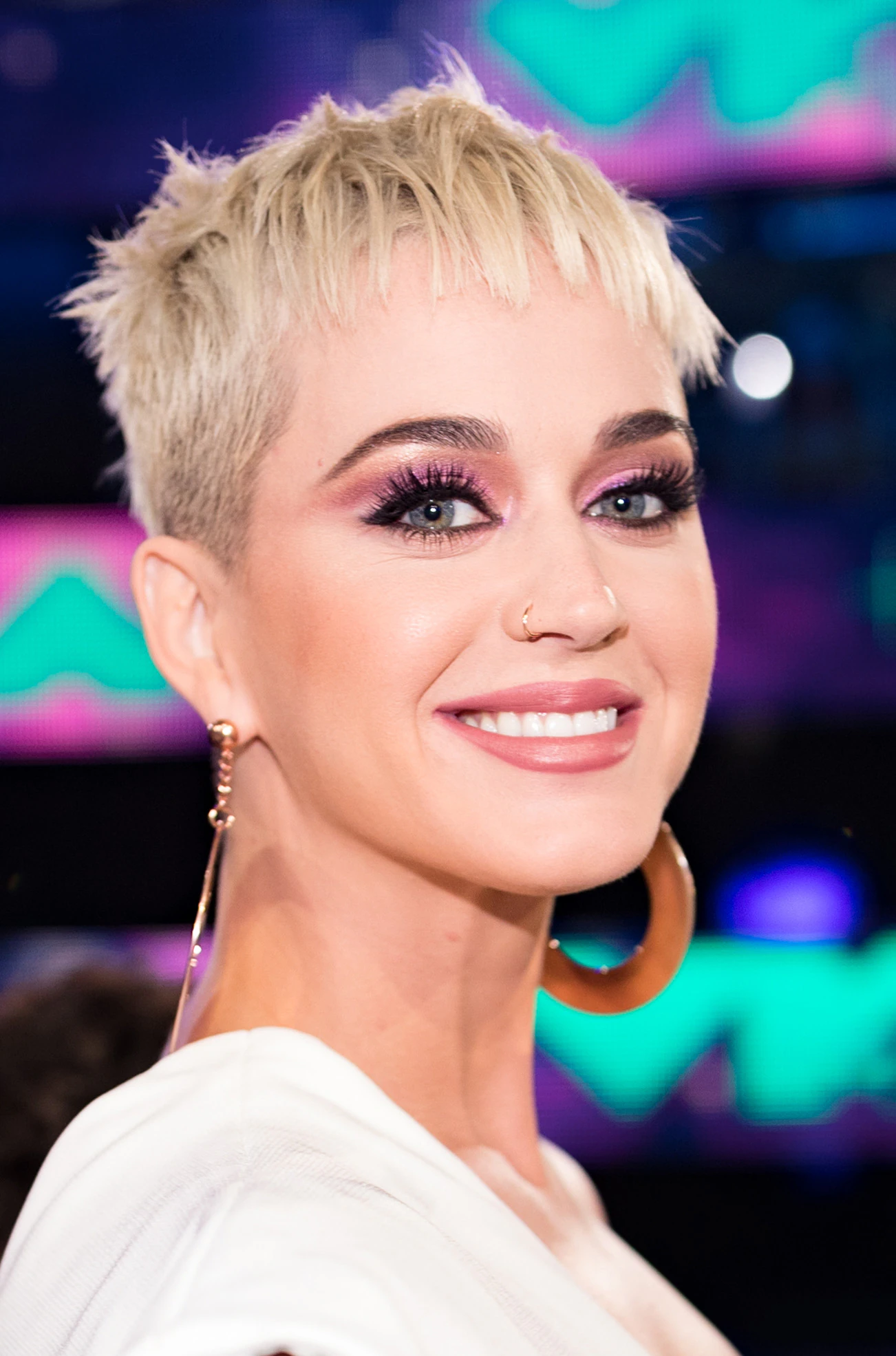 Los cambios de look de las famosas en 2017: Katy Perry