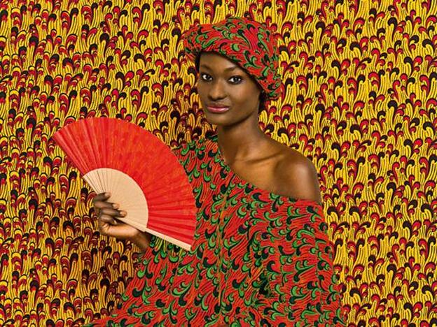 Omar Victor Diop, Aminata, 2013, Series The Studio of Vanities./Courtesy MAGNIN-A Gallery, Paris