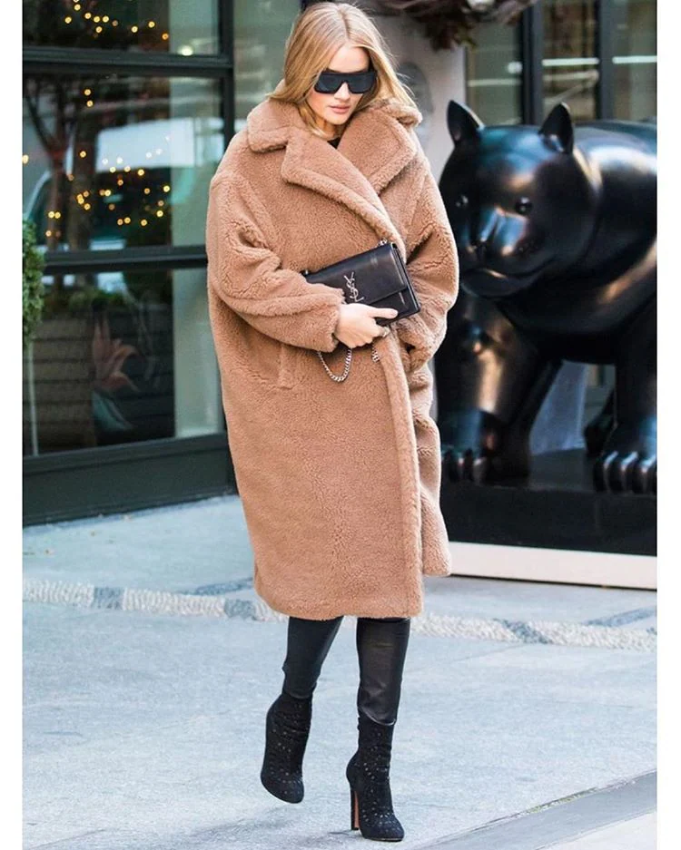 Fotos: Así es el abrigo de peluche que arrasa entre famosas | Mujer Hoy