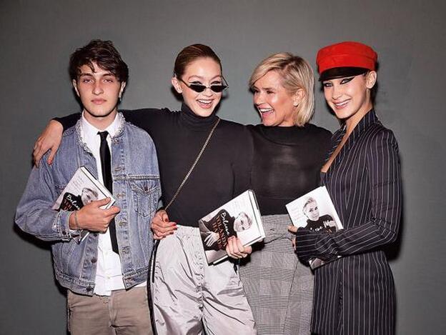 Anwar, Gigi, Yolanda y Bella Hadid/getty