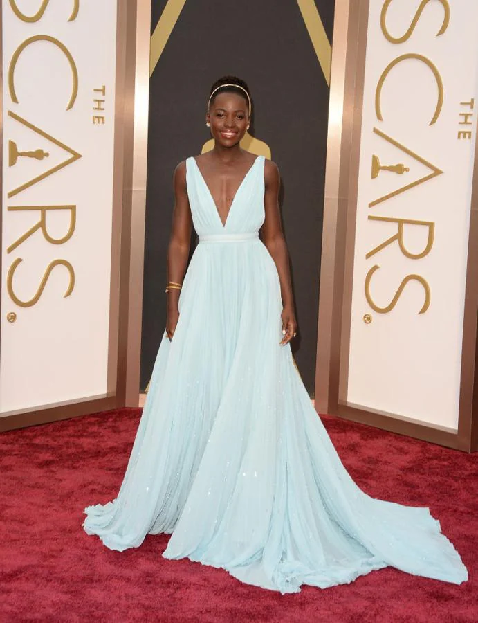 Fotos: Repasamos los vestidos más bonitos de la historia de los Oscar |  Mujer Hoy