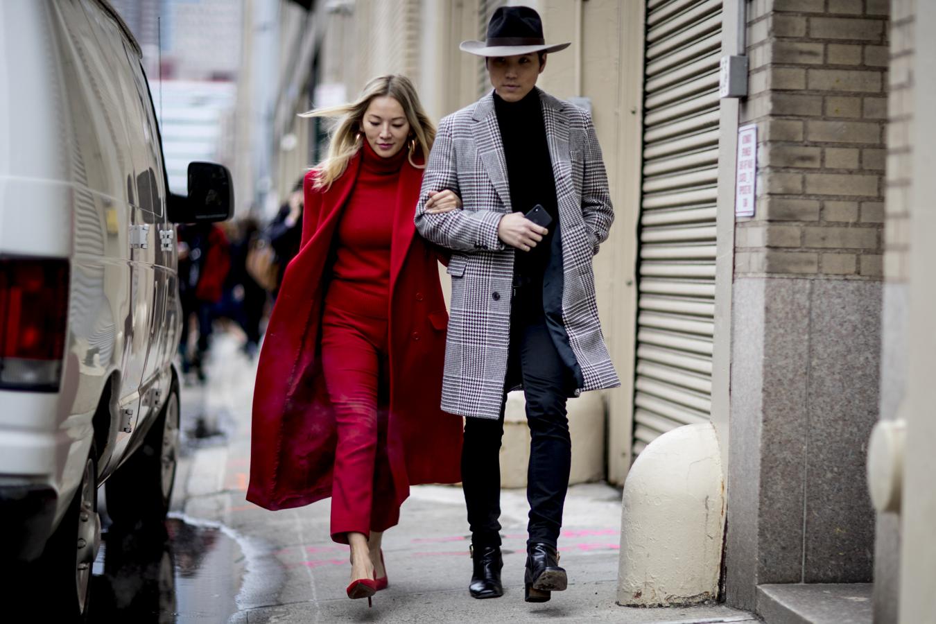 Looks de street style bonitos para copiar en marzo