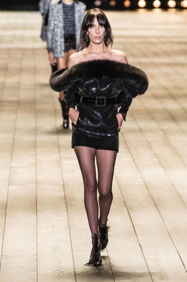 Los looks más bonitos de la Paris Fashion Week: Saint Laurent