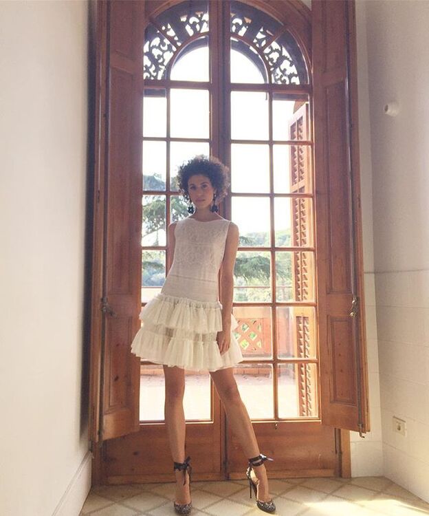 Vestido corto de Santos Costura/Instagram santos Costura