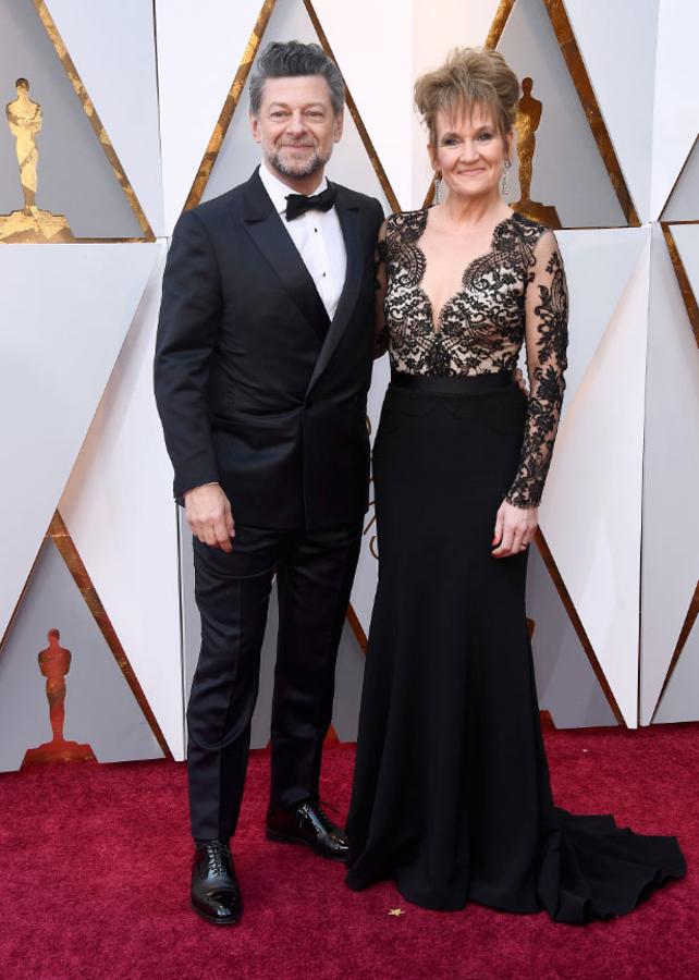 Parejas en la alfombra roja de los Premios Oscar 2018: Andy Serkis y Lorraine Ashbourne