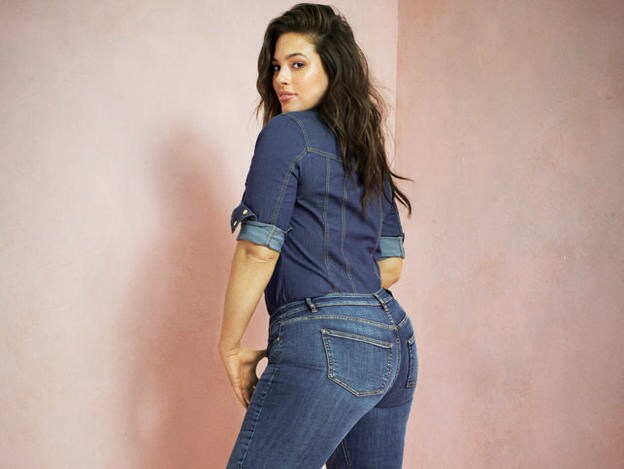 La modelo de tallas grandes Ashley Graham diseña una línea de lencería