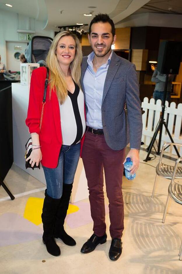 Andrea Prat junto a su marido, Jacobo Millán./gtres.