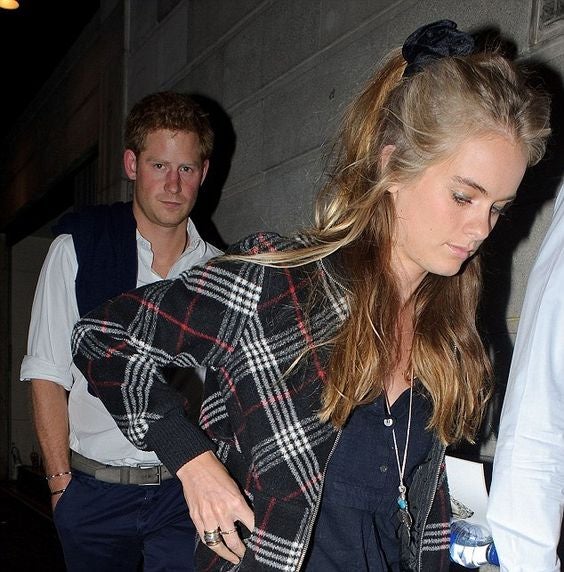 Cómo llevar coletero sin perder factor chic: Cressida Bonas