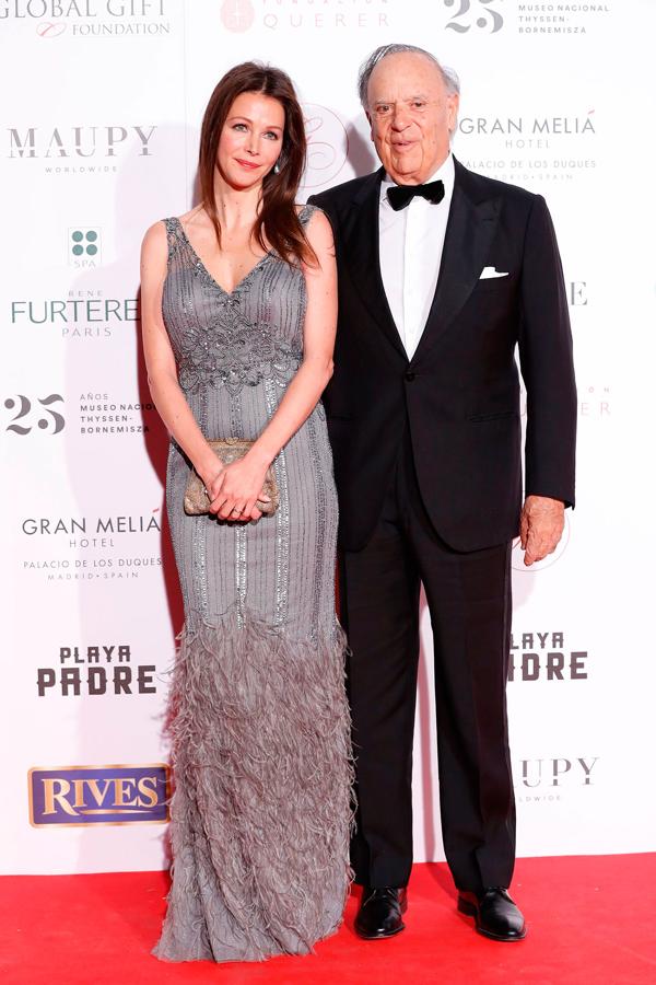 Todos los looks de la alfombra roja de la Global Gift Gala Madrid: Estehr Doña y el marqués de Griñón