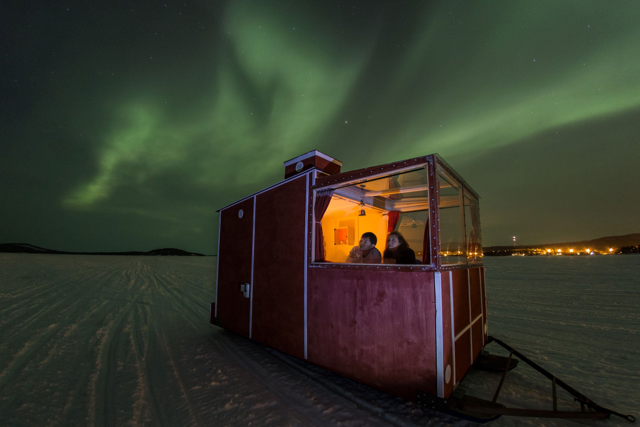 Los mejores alojamientos para ver auroras boreales: Lake Inari Mobile Cabins