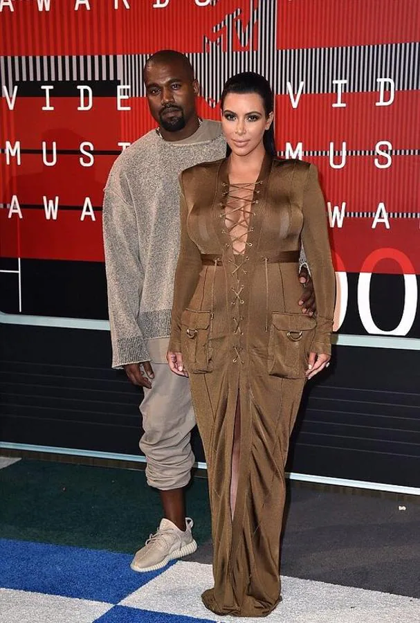 La metamorfosis (de estilo) de Kim Kardashian: Agosto 2015
