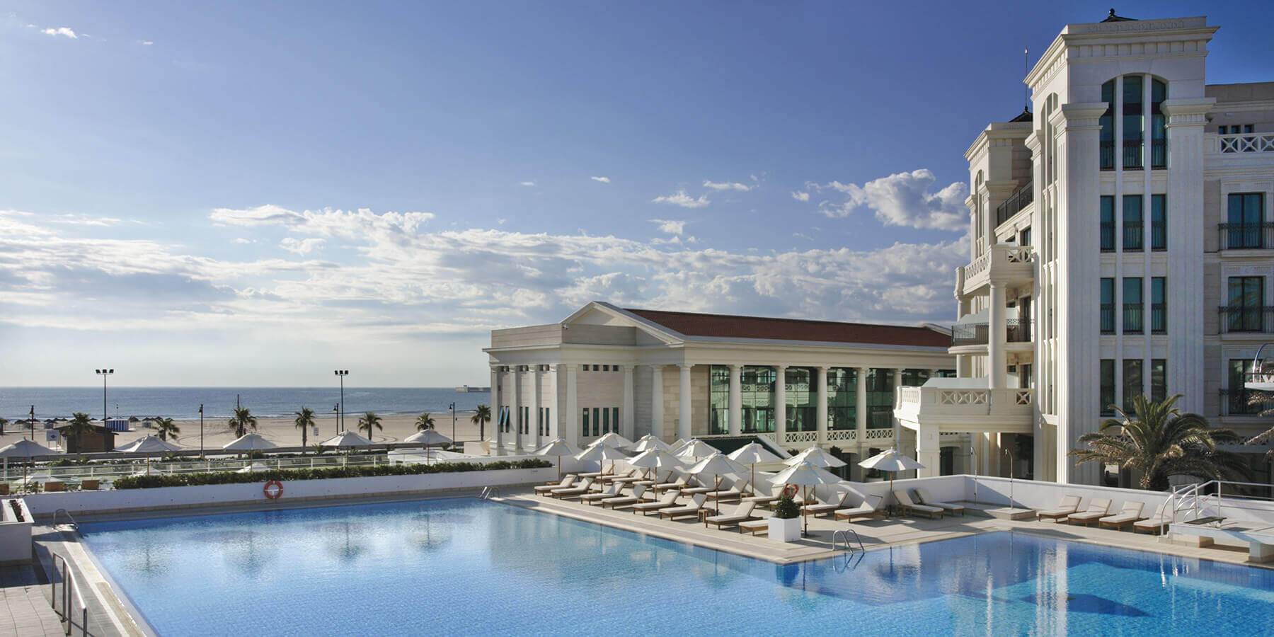 Los mejores hoteles con vistas a la playa: Hotel Las Arenas Balneario Resort, Valencia