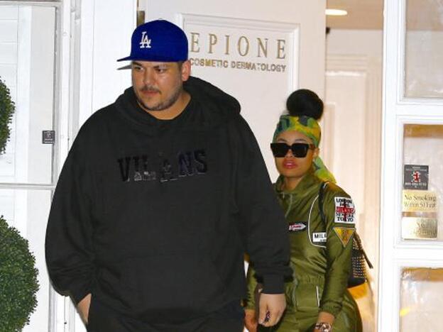 Rob Kardashian en una imagen de archivo junto a Black Chyna. Así ha sido la historia en Cleveland, haz clic en la imagen./gtres