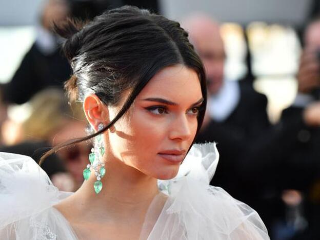 Haz click en la imagen y descubre como Kendall Jenner y otras celebrities consiguen unos labios más gruesos sin recurrir a la medicina estética./getty