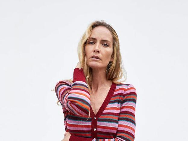 Campaña de Zara de evrano, con una modelo mayor de 40 años.