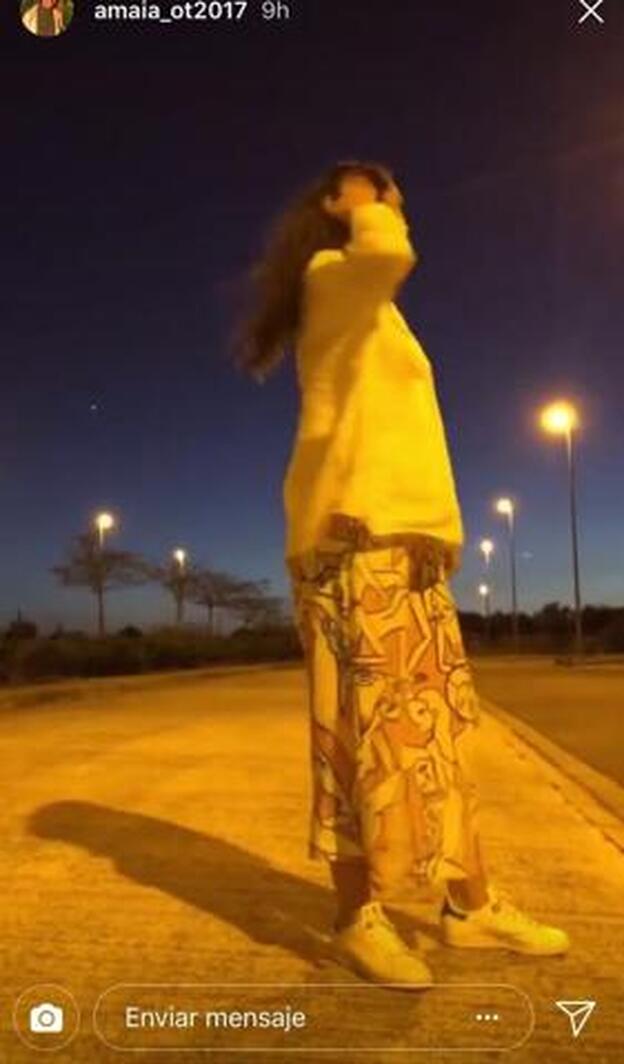 Amaia Romero ya tiene uno de los pantalones de Desigual más buscados.