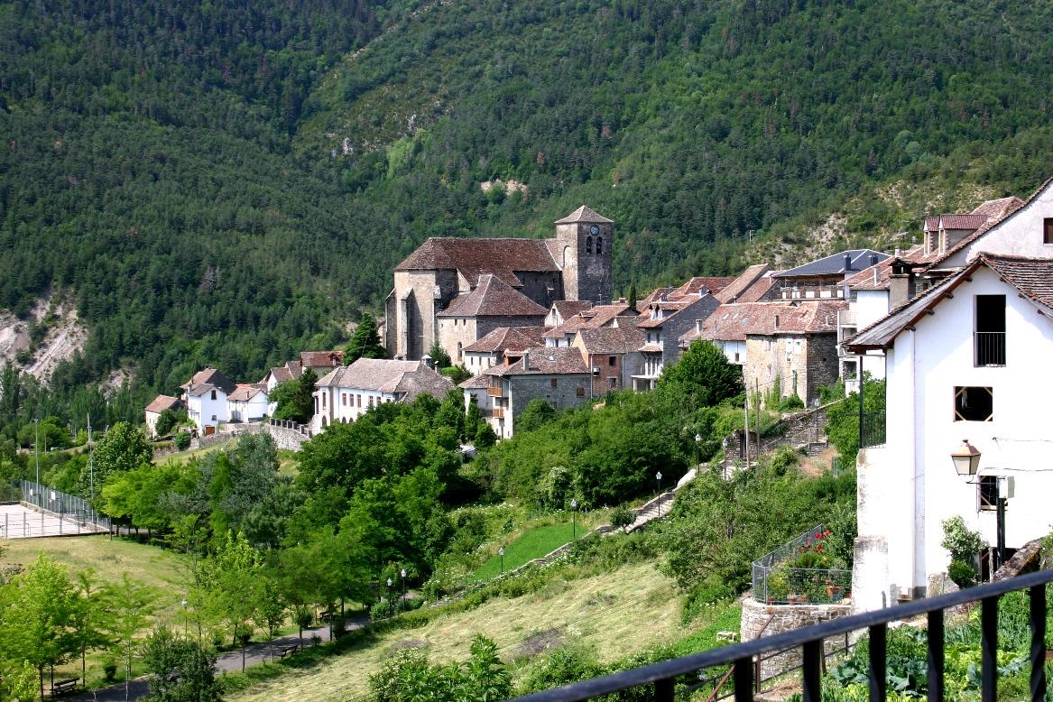 Los 10 pueblos más bonitos de Aragón para el verano: Ansó (Huesca)