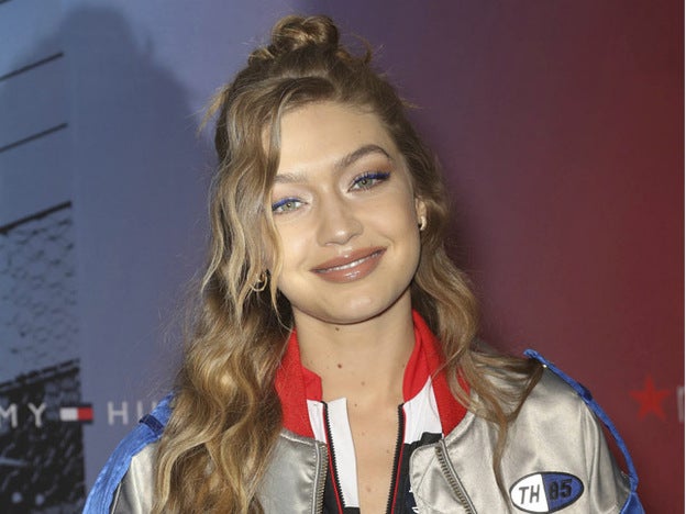 Gigi Hadid ha optado por este look tanto para su día a día, como para acudir a presentaciones./Gtres