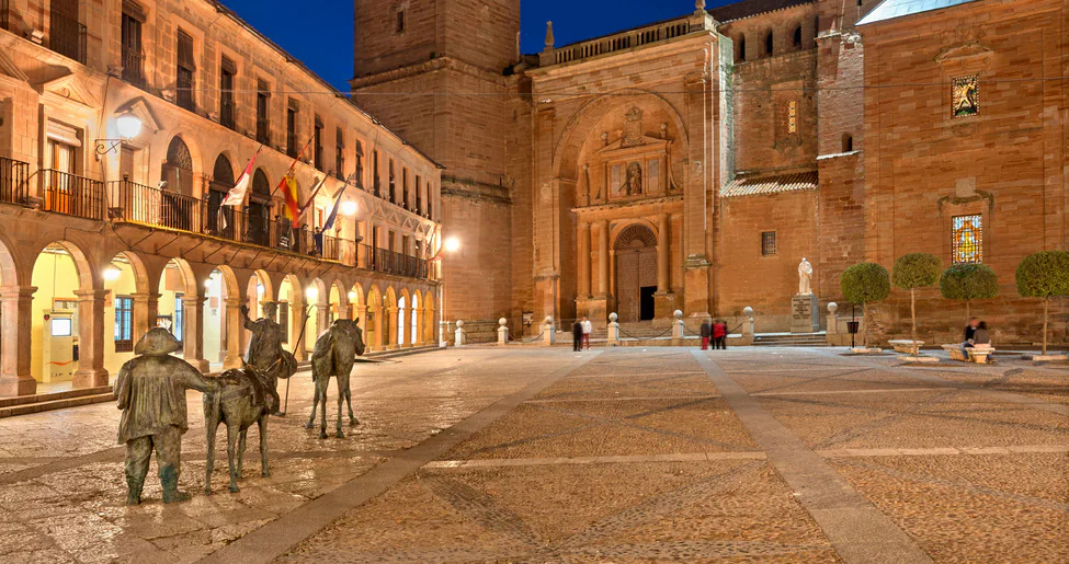 Los 10 pueblos más bonitos de Castilla-La Mancha para el verano: Villanueva de los Infantes (Ciudad Real)