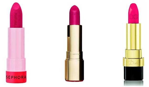 1. Lipstories nº 22 de Sephora Collection (8,99 €). 2. Jolie Rouge Velvet de Clarins (26 €). 3. Classic Cream Lipstick en tono 515 Bellisima Dolce &amp; Gabbana (32 €)