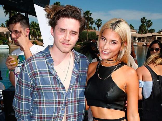 Brooklyn Beckham junto a Lexy Panterra, su actual novia.