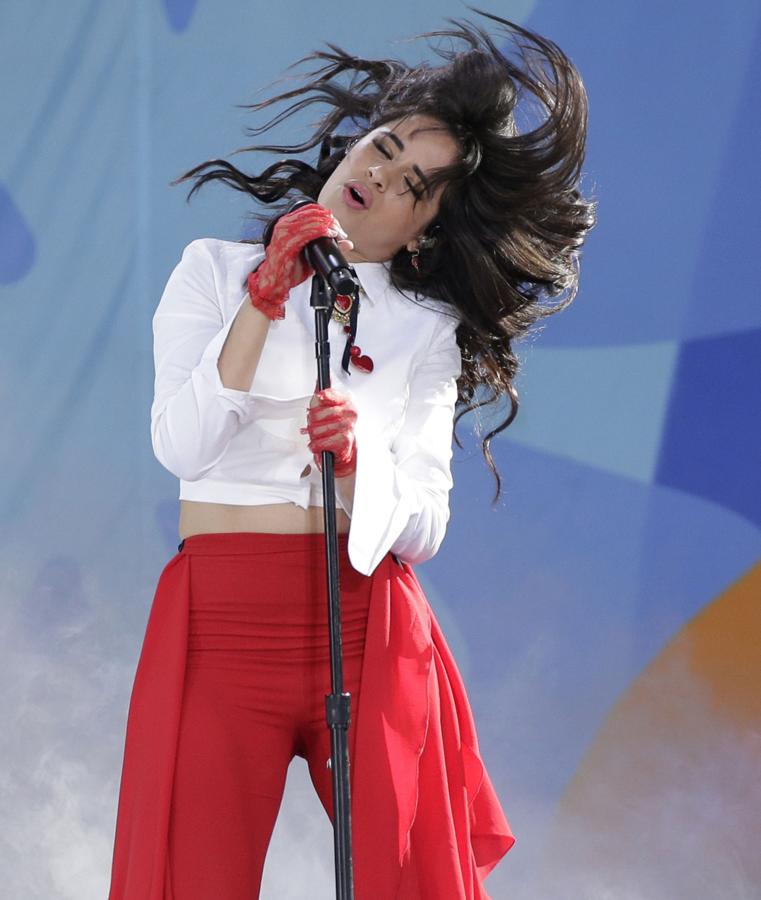 Fotos El Estilo De Camila Cabello Dentro Y Fuera Del Escenario Mujerhoy 9248