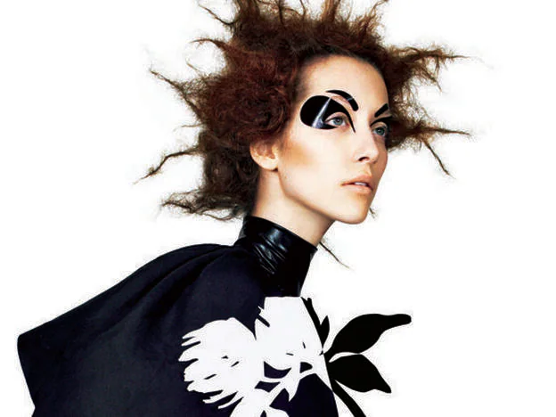 Alana Zimmer para Vogue Italia (2007)./richard burbridge