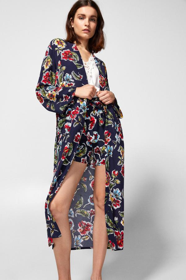 Kimono con estampado floral: