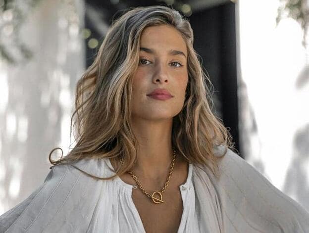 María Pombo y blusa tipo vestido Zara que ha roto Instagram | Mujer Hoy