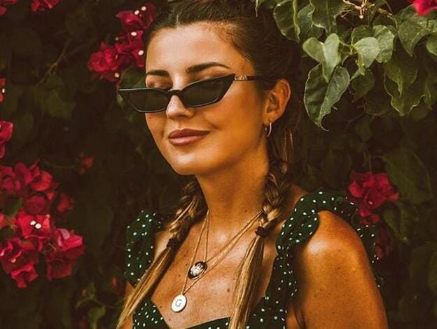 Haz clic en la imagen y descubre otros modelos de gafas como las de Alexandra Pereira que vas a querer este verano./Instagram