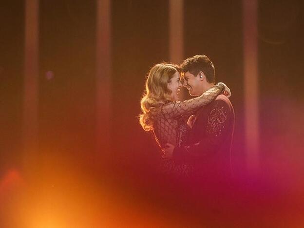 Amaia y Alfred intepretan 'Tu canción' en Eurovisión 2018.