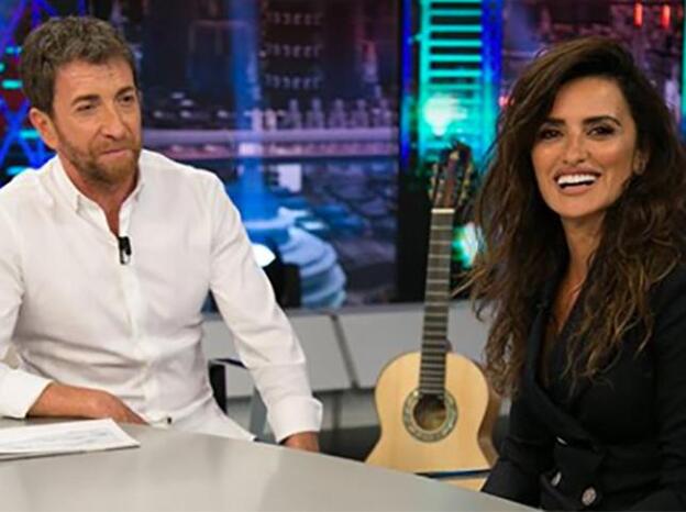 Pablo Motos y Penélope Cruz en un momento de la entrevista