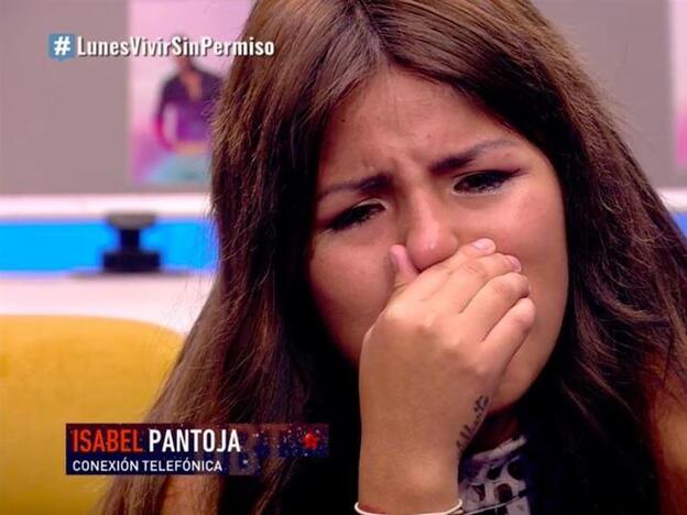 Chabelita se rompe a llorar ante la llamada de su madre a 'GH VIP'.