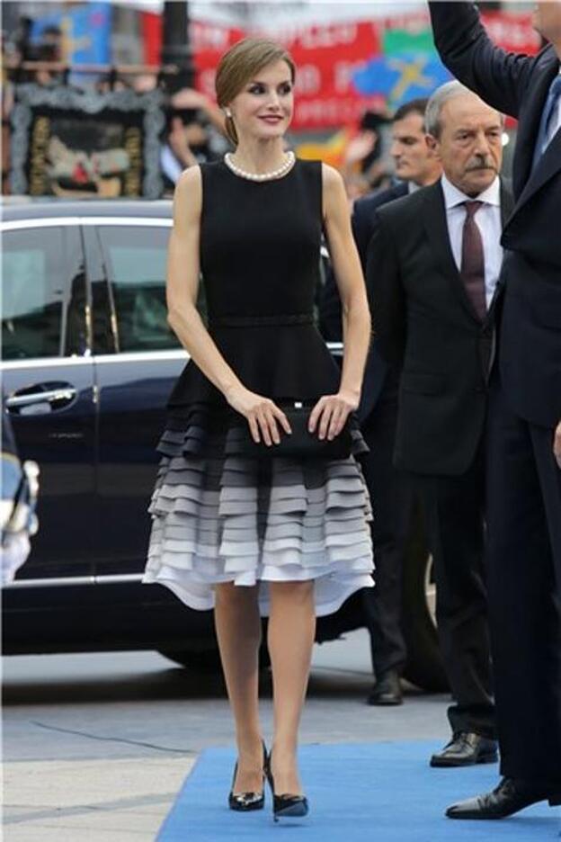 Letizia, con el collar de perlas rusas en los Premios Princesa de Asturias 2015.