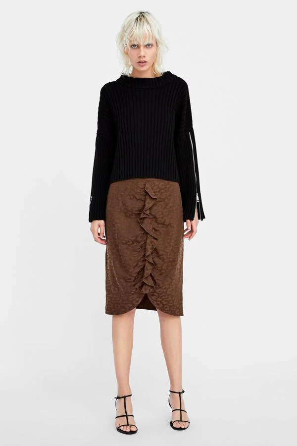 Supresión Dormido crisantemo Fotos: Las faldas de Zara que queremos comprar con descuento en el Black  Friday | Mujer Hoy