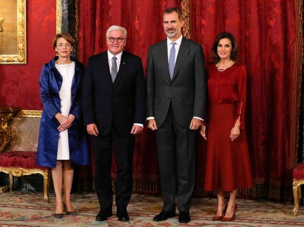 El presidente alemán Frank Walter Steinmeier, y su mujer, Elke Bündenbender, durante su visita a los Reyes Felipe y Letizia./Gtres