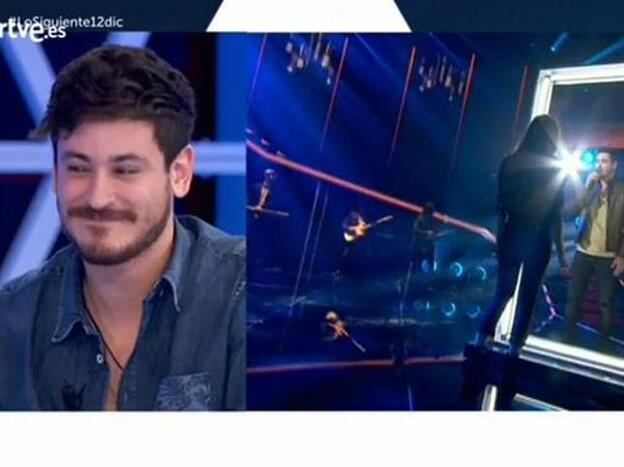 cepeda viendo su actuación con Aitana en 'OT 2017' de hace un año.