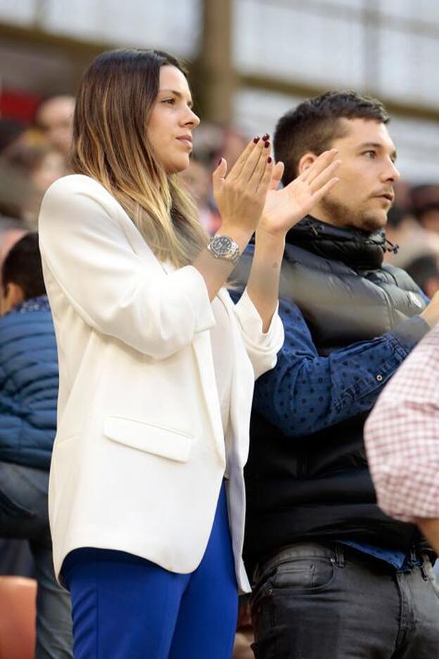 Laura Matamoros y Benji Aparicio han puesto punto y final a su relación. Pincha sobre la foto para ver las parejas que rompieron en 2018./gtres.