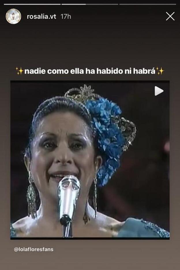 Rosalía felicitando a Lola Flores en el que sería su 96 cumpleaños