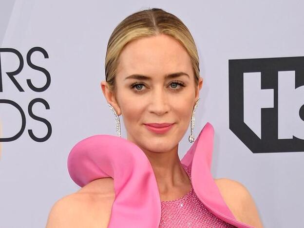 Parece que el rosa es el color preferido de Emily Blunt, que lo luce en ropa y maquillaje.