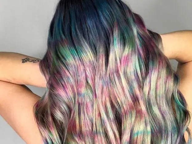 Pincha en la imagen para fichar los colores de pelo y las mechas que rejuvenecen a cualquier edad./Instagram.