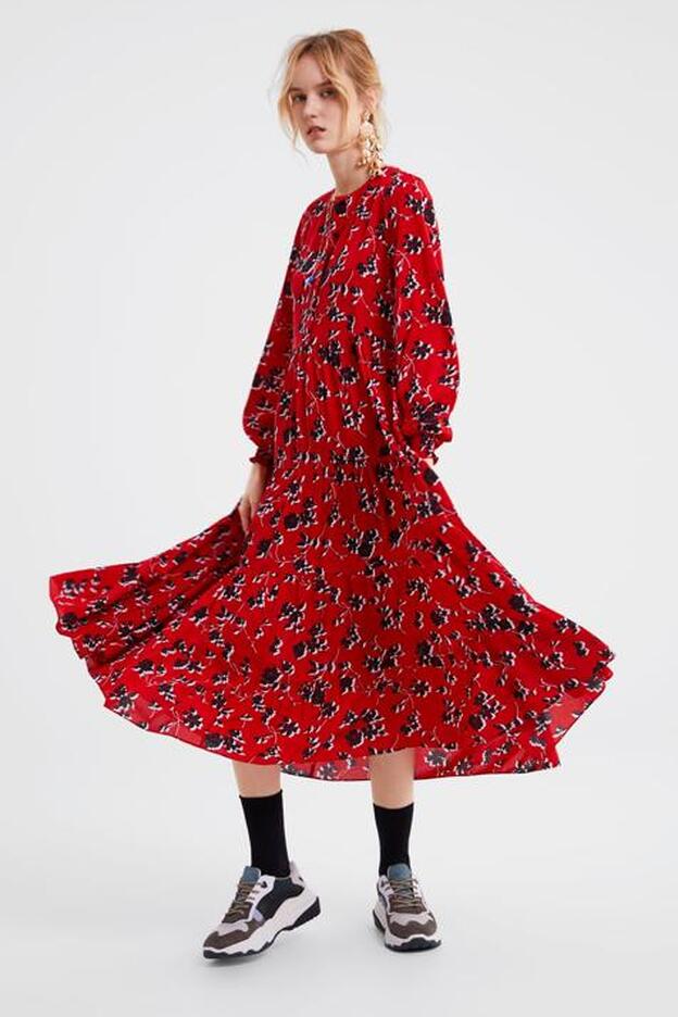 Vestido con estampado floral, 39,95 euros.