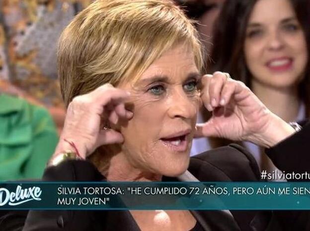 Chelo García Cortés desvelando los detalles del tratamiento al que se somete para rejuvenecer su rostro. Pincha sobre la foto para ver el antes y el después de los colaboradores de 'Sálvame'./telecinco.