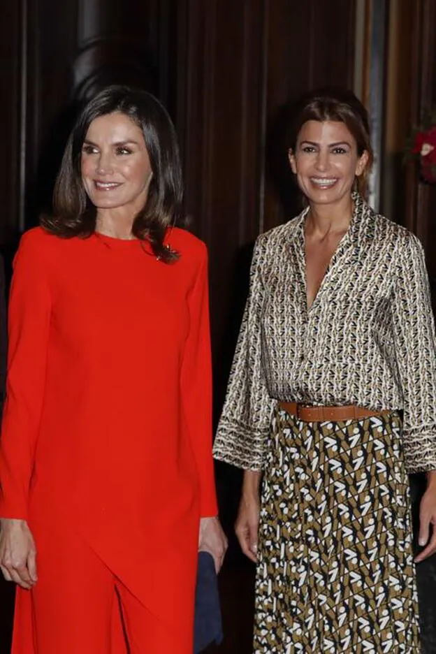 Dos looks Zara para el tercer duelo de estilo de Letizia y Juliana Awada | Mujer Hoy