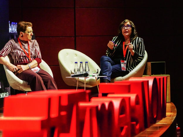 Laura Freixas e Isabel Menéndez.